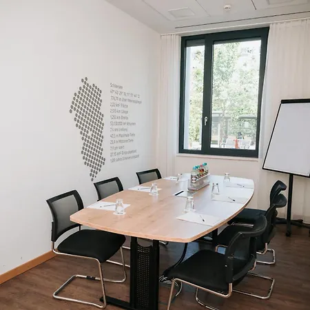 Coffee Fellows Muenchen-freiham 3*