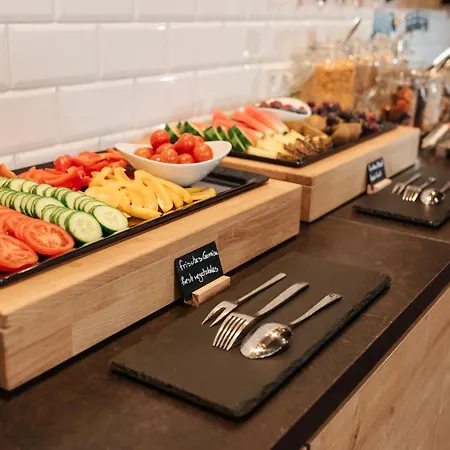 Hotel Coffee Fellows Muenchen-freiham 3*