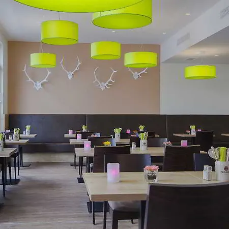 Hotel Coffee Fellows Muenchen-freiham 3*